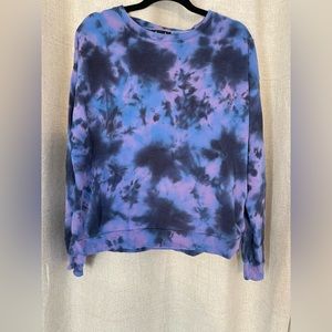 Crew neck tie dye sweatshirt